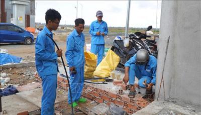 Giải quyết 'cơn khát' nước sạch cho người dân ở Khu tái định cư An Lạc